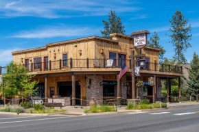 Ski Inn Taphouse Hotel